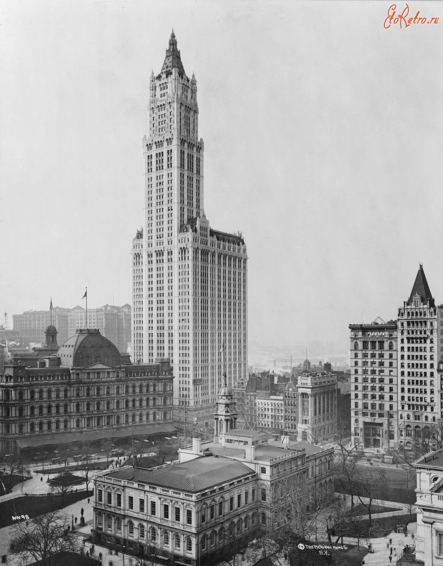 Нью-Йорк - View of Woolworth Building fixed США,  Нью-Йорк (штат),  Нью-Йорк,  Манхеттен