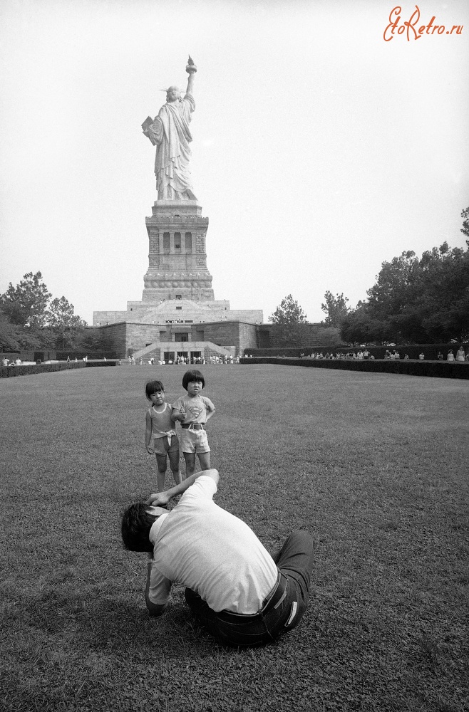 Нью-Йорк - Statue of Liberty США,  Нью-Йорк (штат),  Нью-Йорк,  Манхеттен