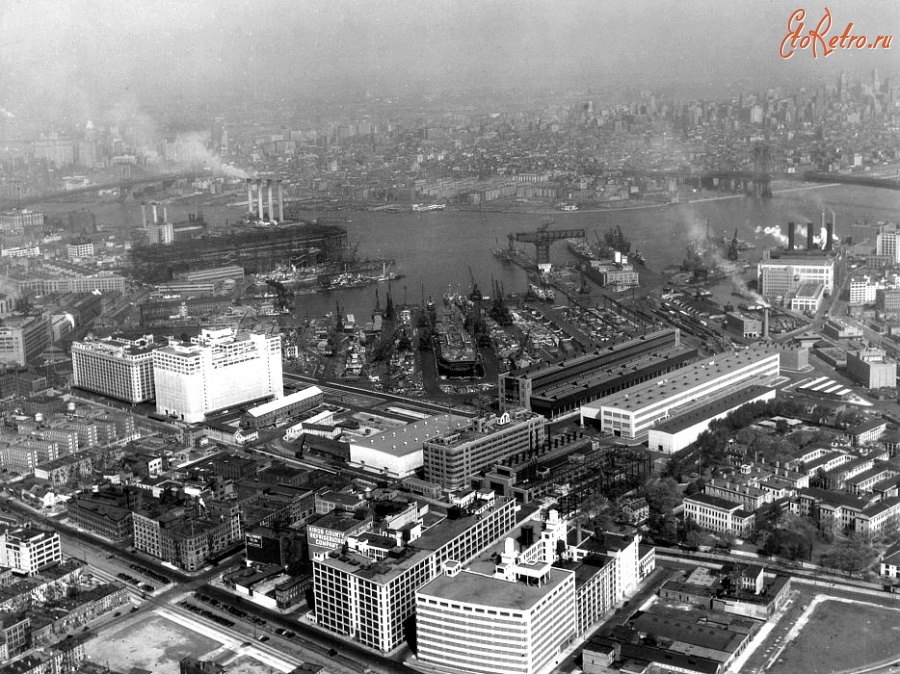 Нью-Йорк - New York Navy Yard aerial photo 2 in April 1945 США,  Нью-Йорк (штат),  Нью-Йорк,  Бруклин