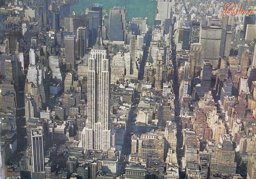 Нью-Йорк - Aerial view of Midtown Manhattan looking north in june 1970. США,  Нью-Йорк (штат),  Нью-Йорк,  Манхеттен