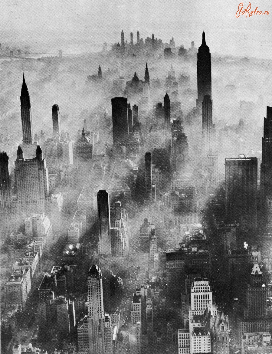 Нью-Йорк - Air view of midtown manhattan looking south in a smoggy day july 1943 США,  Нью-Йорк (штат),  Нью-Йорк,  Манхеттен