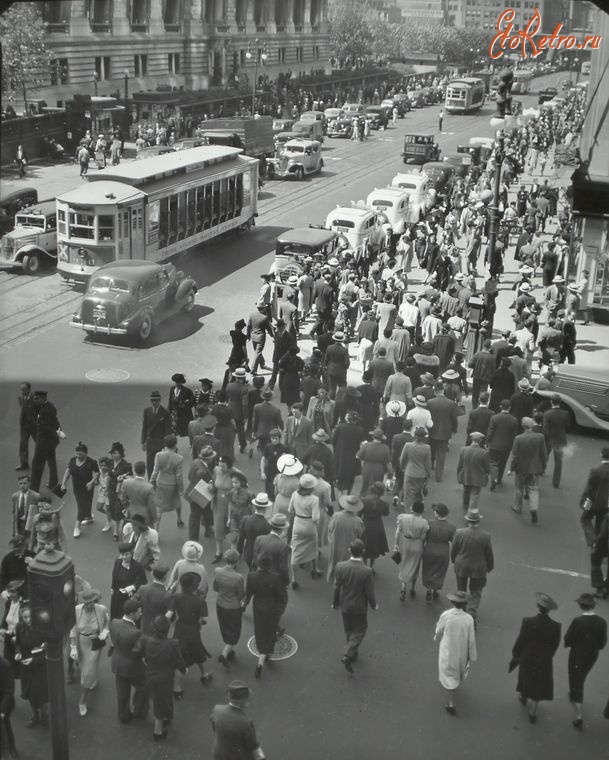 Нью-Йорк - Манхэттен. Пятая авеню и 42-я улица, 1935