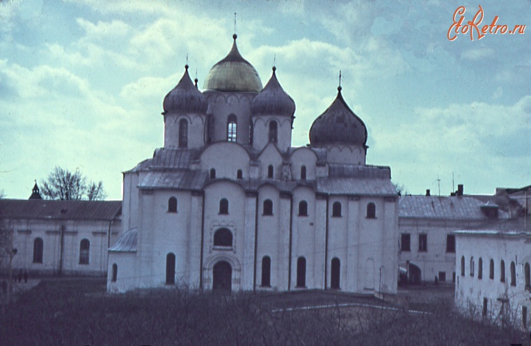 Великий Новгород - Софийский собор. Северный фасад. 1045-1050.