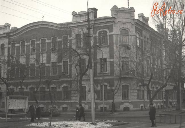 Саратов - Здание на ул.Сакко и Ванцетти, 55
