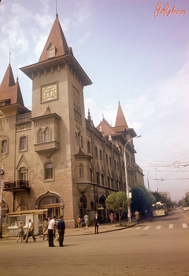 Саратовская консерватория им.Л.В.Собинова - Россия > Саратовская ...