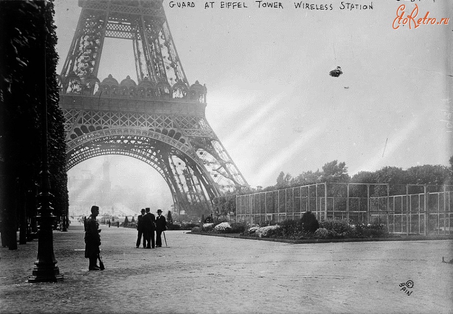 Париж - Eiffel_tower_at_Exposition_Universelle_Paris_ Франция,  Иль-де-Франс,  Париж