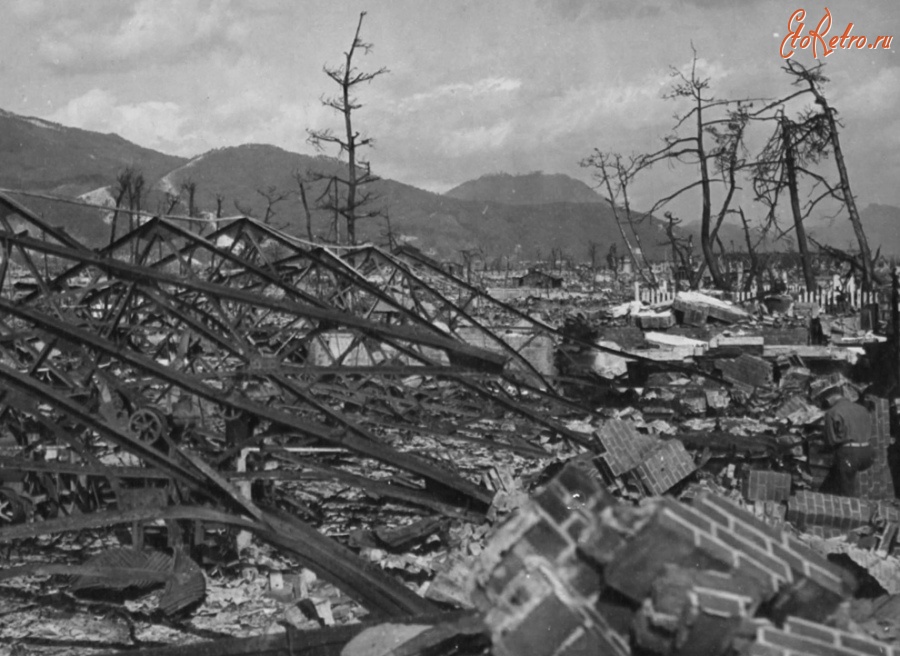 Хиросима - Взрыв разрушил завод Окита в Хиросиме, Япония. 7 ноября 1945.
