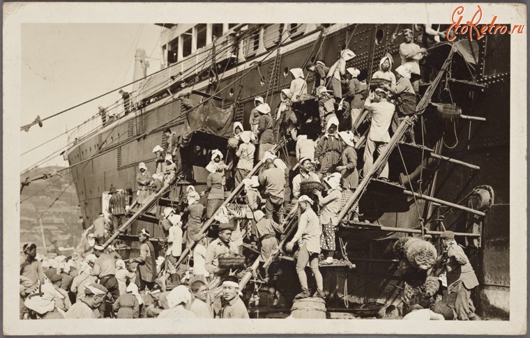 Нагасаки - Загрузка углем парохода в порту Нагасаки, 1918-1930