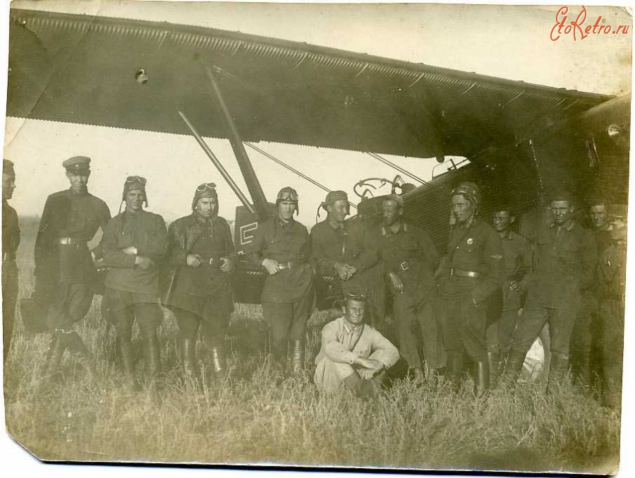 Алма-Ата - Аэродром Алма-Ата. 1932 г. После первого полёта на самолёте