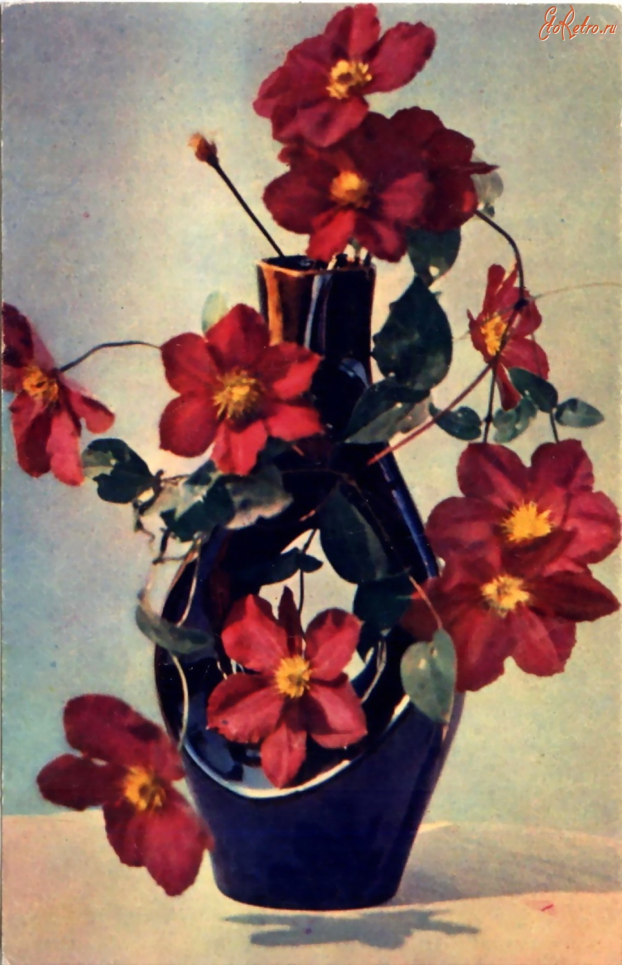 Ретро открытки - Ваза с цветами