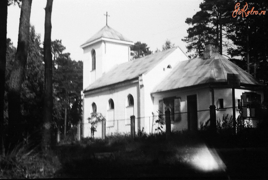 Латвия - Церковь на Яундубултском кладбище