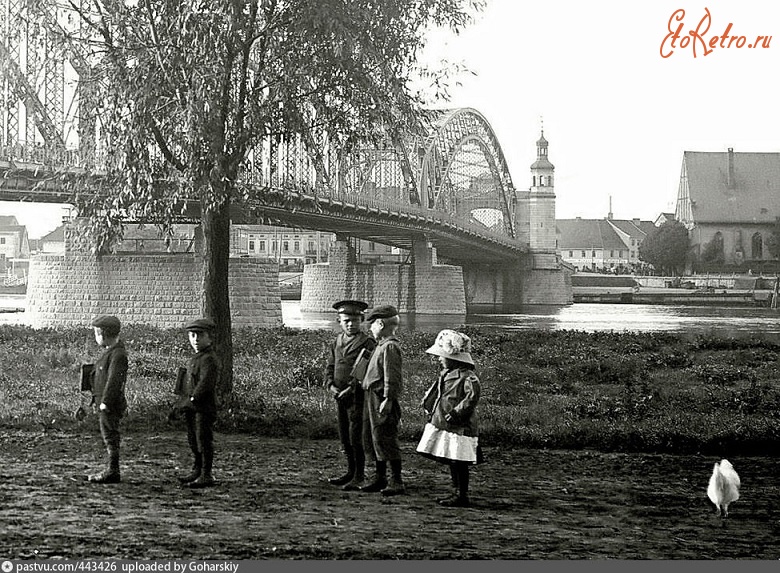 Литва - Панямуне. Северный портал моста Королевы Луизы