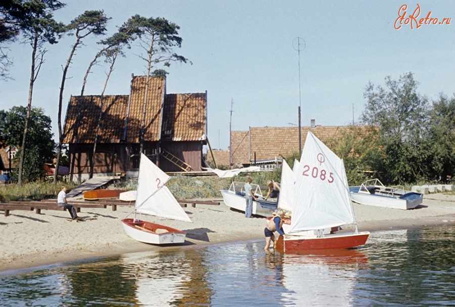 Литва - Детский спортивный яхтклуб в поселке Нида близ города Неринги, 1981 год.