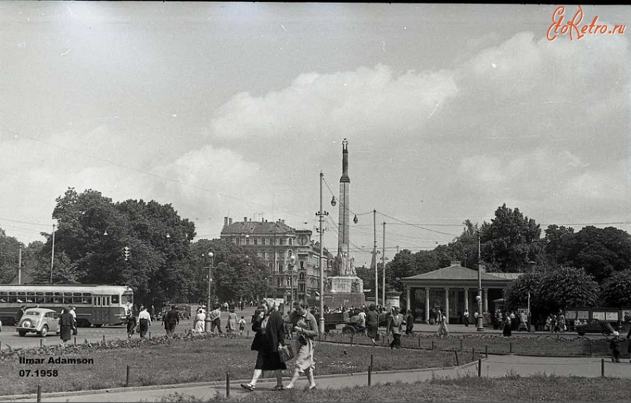 Рига - Площадь Памятника Свободы