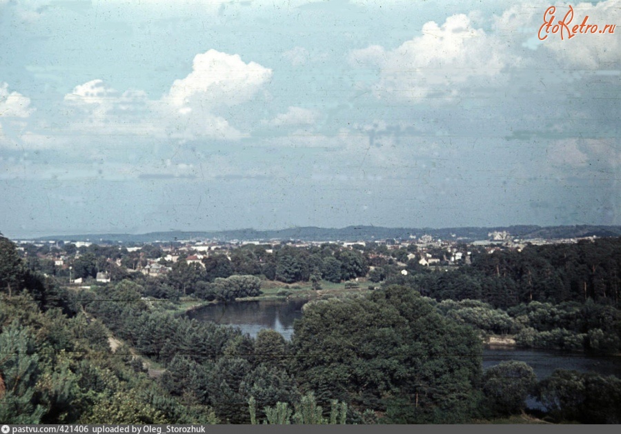Вильнюс - Вид Вильнюса с высокого правого берега реки Нерис в районе Зверинца