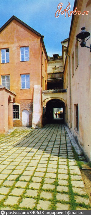 Вильнюс - Реставрированный дворик в Старом городе