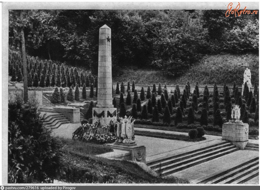 Вильнюс - Монумент на Воинском кладбище