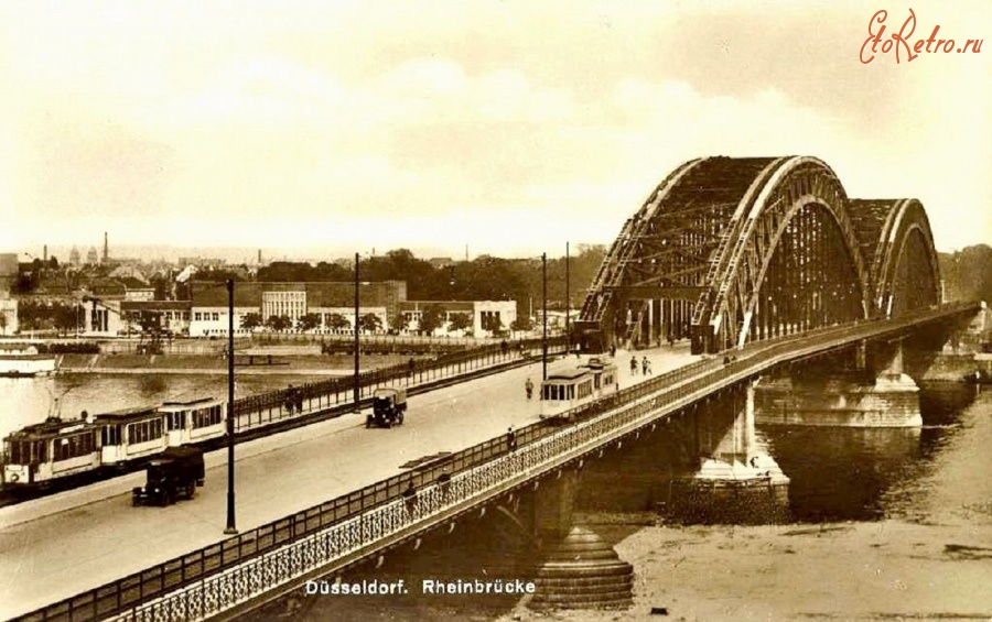 Дюссельдорф - Дюссельдорф. Мост через Рейн.