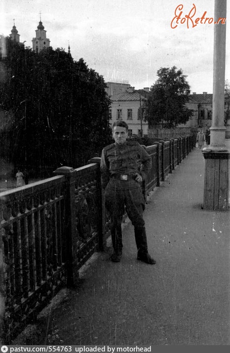 Каунас - Советский солдат на мосту