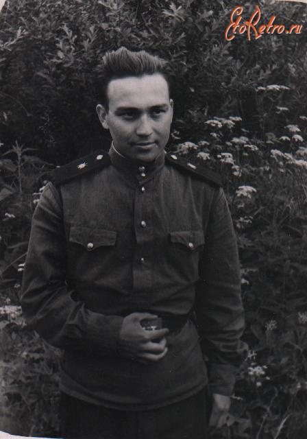 Солдаты и офицеры Советской армии - Связист