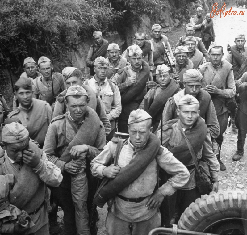 Солдаты и офицеры Советской армии - Советские солдаты в Корее.