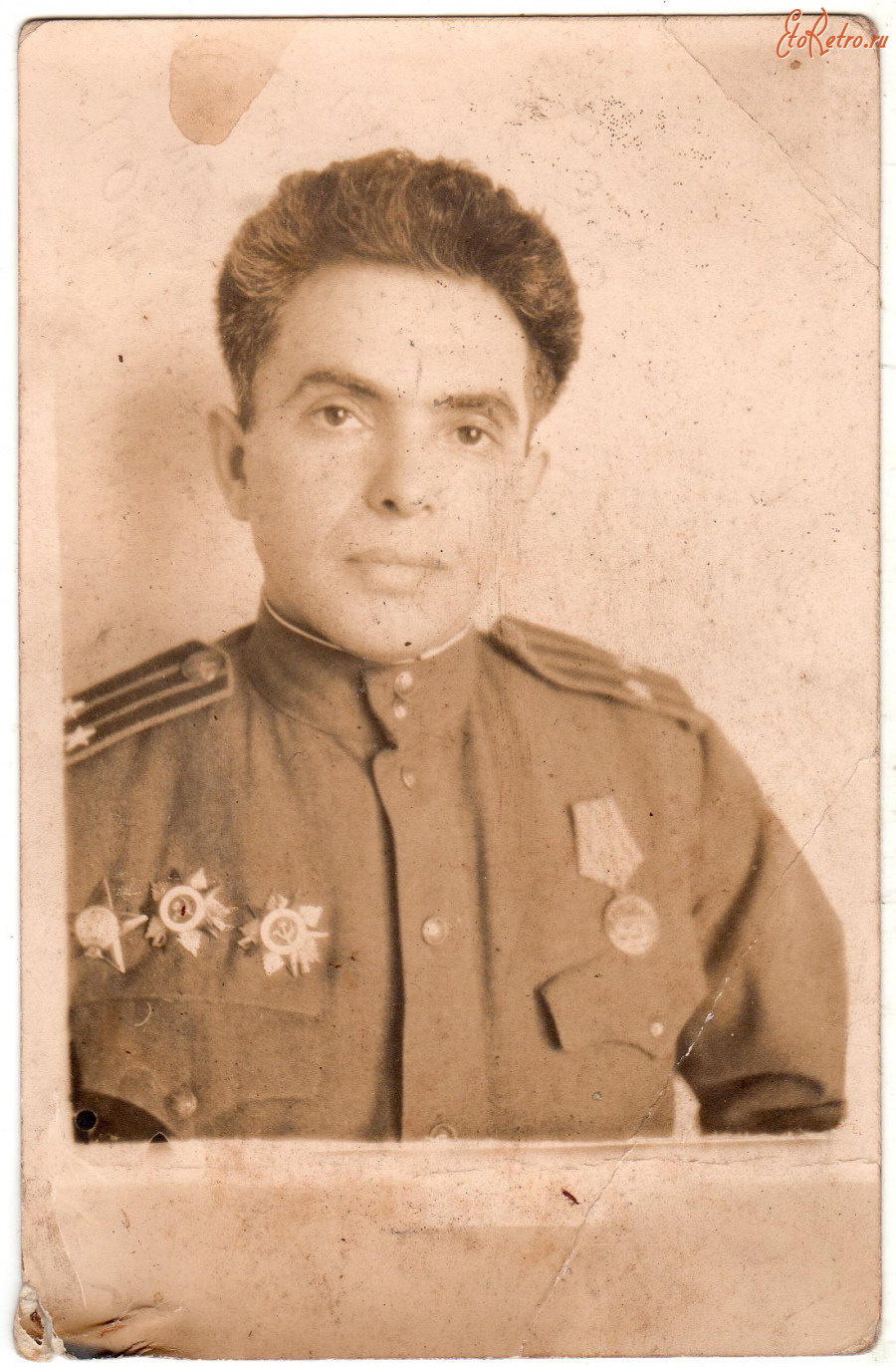 Солдаты и офицеры Советской армии - Армейское фото (1945г.)