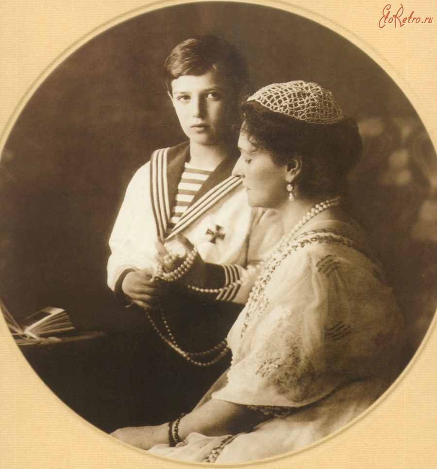 Ретро знаменитости - Императрица Александра Фёдоровна с сыном Алексеем