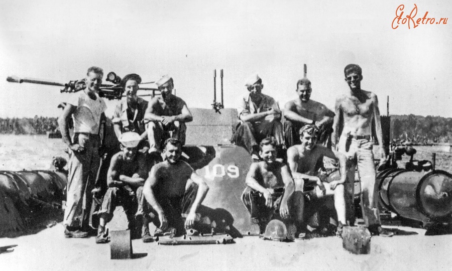 Ретро знаменитости - Экипаж торпедного катера ВМС США РТ-109