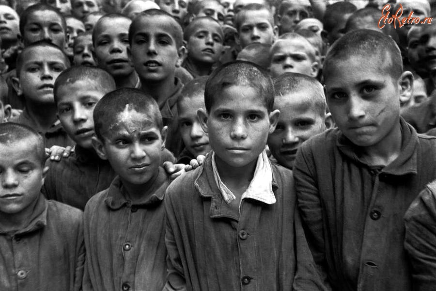 Неаполь - Италия, Неаполь, 1948 год - Итальянские подростки из исправительной колонии для несовершеннолетних