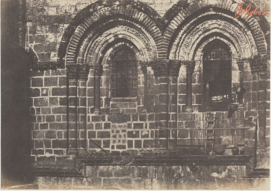 Израиль - Фрагмент фасада храма Гроба Господня Израиль,  Иерусалимский округ,  Иерусалим