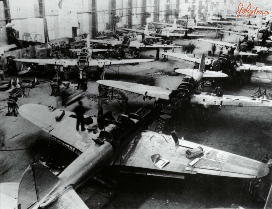 Авиация - Цех по производству самолетов Ил-2 на заводе №18
