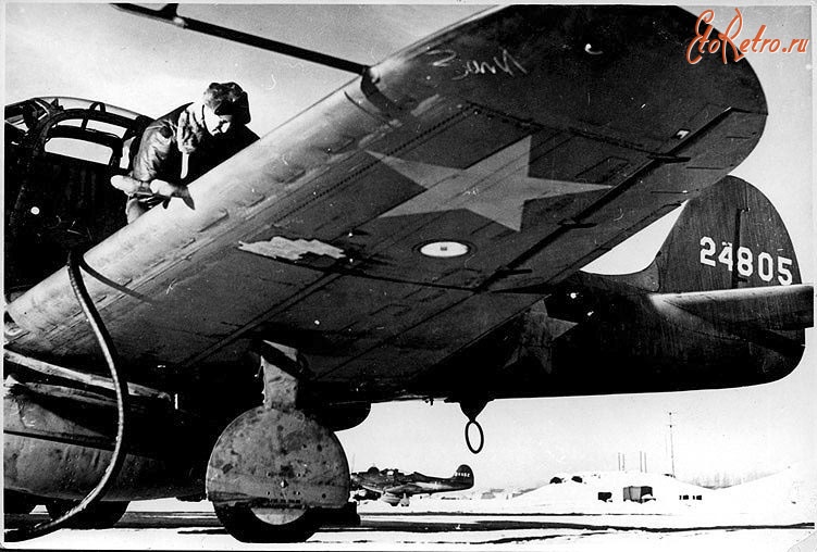 Авиация - Подготовка самолёта к вылету. Аэродром Алсиба, 1942-1945