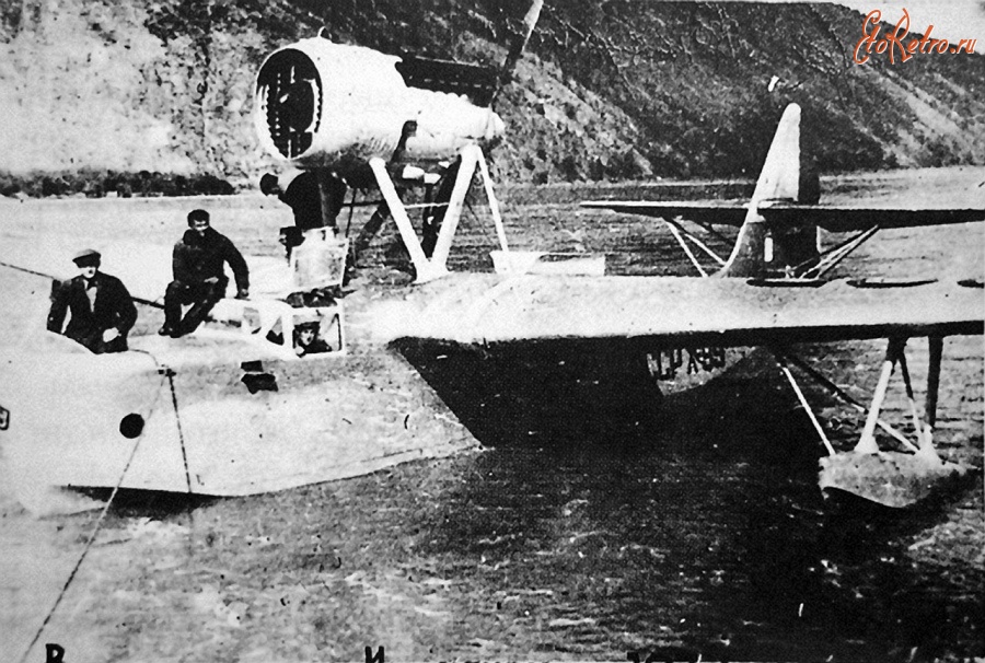Авиация - Летающая лодка  МРР-2  впервые на Индигирке. 1937