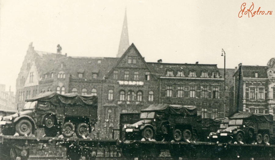 Бохум - 1939-stillstung-krieg-ruestungspyramide-Bochum.   Начиналась война.