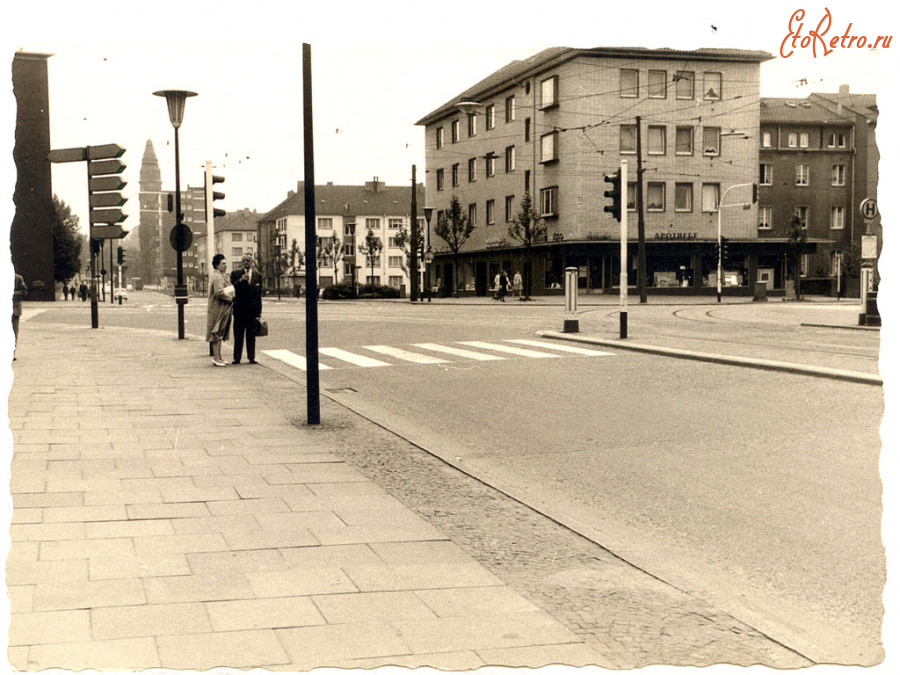 Бохум - Hubertusapotheke-1961-g.