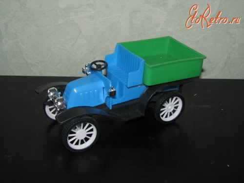 Игрушки - советские игрушечные автомобили
