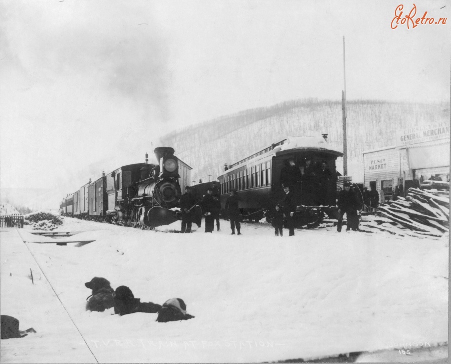 Железная дорога (поезда, паровозы, локомотивы, вагоны) - Поезда на станции Фокс,штат Аляска,США,