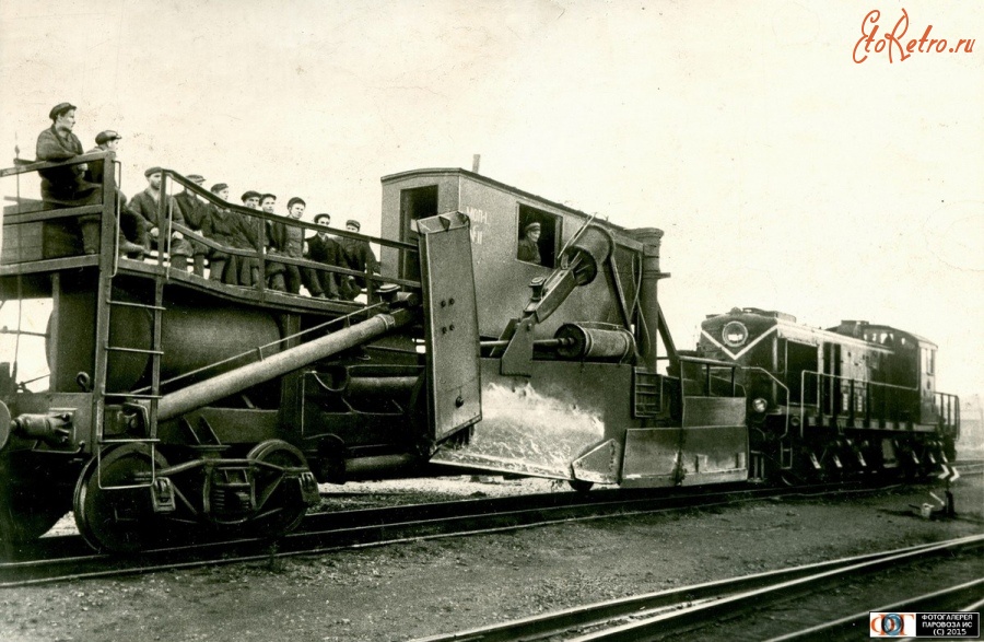 Железная дорога (поезда, паровозы, локомотивы, вагоны) - Путевой струг с тепловозом ТЭ1-20.