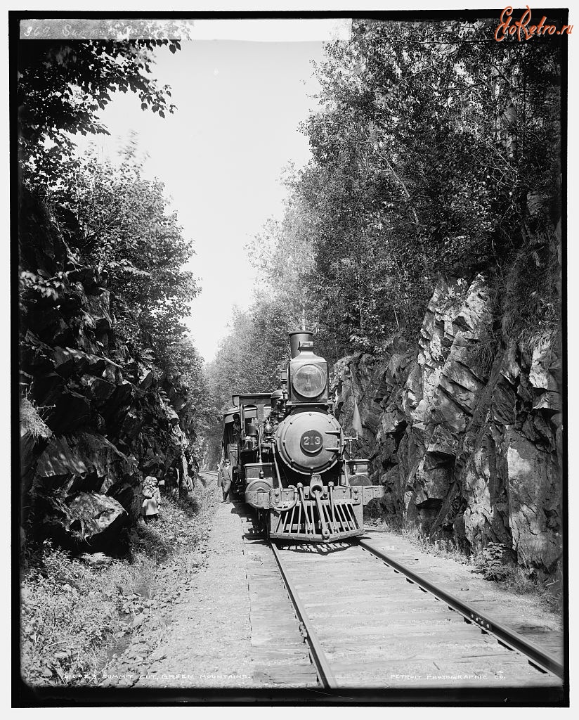 Железная дорога (поезда, паровозы, локомотивы, вагоны) - Железная дорога в горах,штат Вермонт,США.