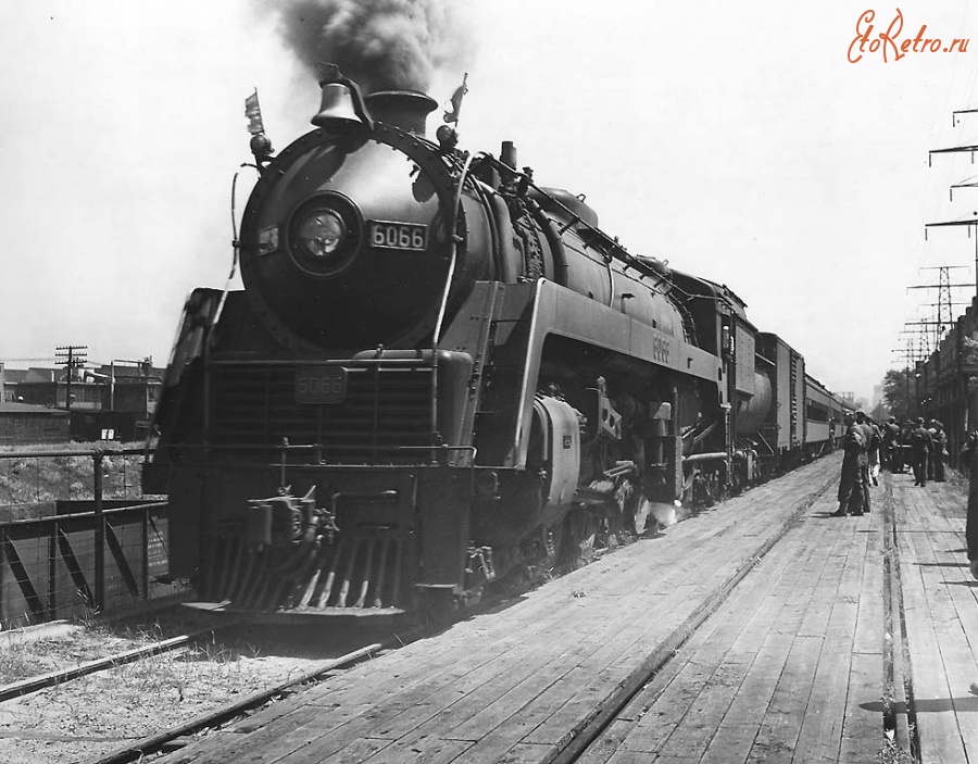 Железная дорога (поезда, паровозы, локомотивы, вагоны) - Паровоз 6066 класс CN с поездом на ст.Торонто,Канада