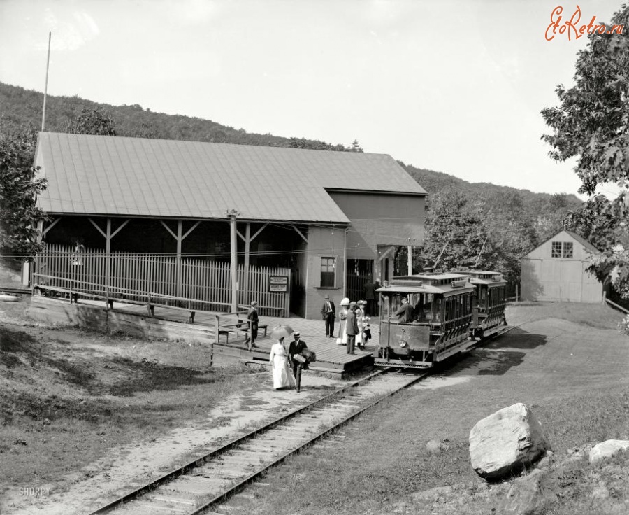 Железная дорога (поезда, паровозы, локомотивы, вагоны) - Железная дорога на горе Том,штат Калифорния,США