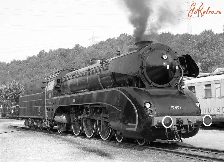 Железная дорога (поезда, паровозы, локомотивы, вагоны) - Пассажирский паровоз DB BR 10 типа 2-3-1