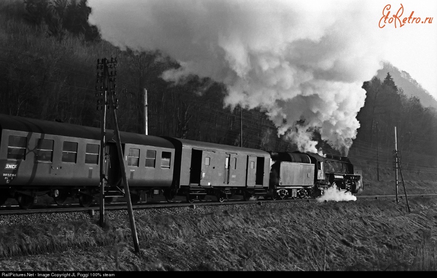 Железная дорога (поезда, паровозы, локомотивы, вагоны) - Паровоз 141R911 с поездом