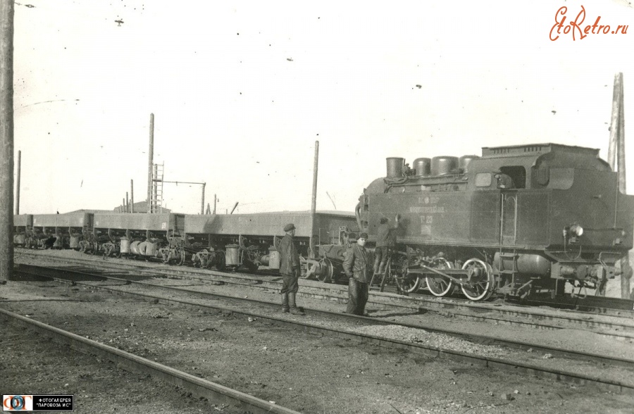 Железная дорога (поезда, паровозы, локомотивы, вагоны) - Танк-паровоз Та-23 с составом думпкаров на ст.Дробилка