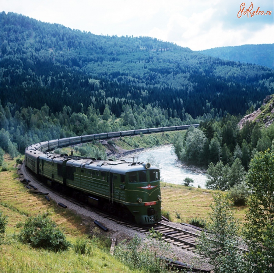 Железная дорога (поезда, паровозы, локомотивы, вагоны) - Поезд Лениногорск-Москва в горах Рудного Алтая