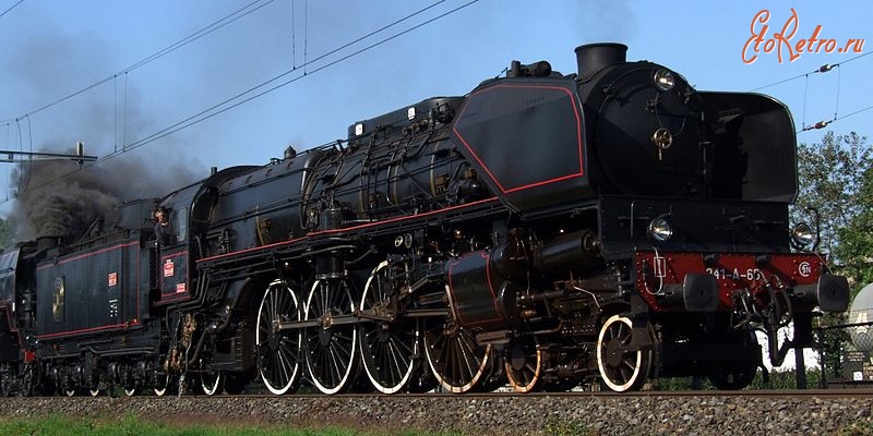 Железная дорога (поезда, паровозы, локомотивы, вагоны) - Пассажирский паровоз 241-А- 65 типа 2-4-1 Французских ж.д.