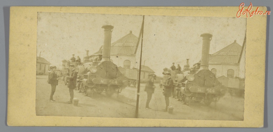 Железная дорога (поезда, паровозы, локомотивы, вагоны) - Паровоз N.164 с машинистами на железнодорожной станции