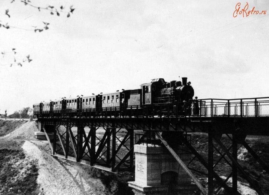 Железная дорога (поезда, паровозы, локомотивы, вагоны) - Паровоз Гр-336 с поездом