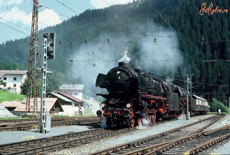Железная дорога (поезда, паровозы, локомотивы, вагоны) - Паровозы 01 1086 и 01 509 с поездом Мюнхен-Инсбрук-Линдау