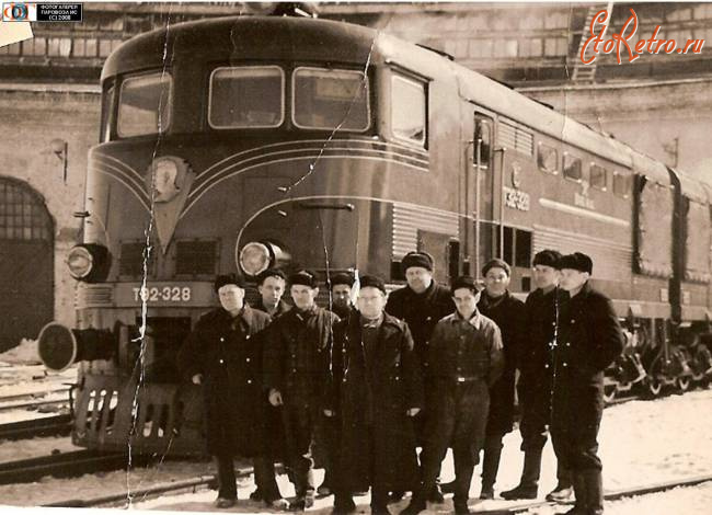 Железная дорога (поезда, паровозы, локомотивы, вагоны) - Тепловоз ТЭ2-328 в депо Покровск Приволжской ж.д.